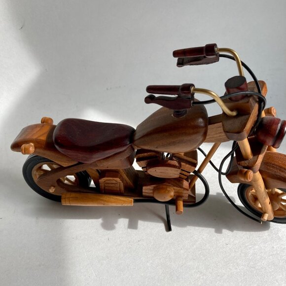 Wood Harley Motorcycle Model Chopper Figurine - Picture 4 of 6